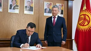 Жапаров инициировал поправки, не позволяющие обжаловать определение Конституционного суда