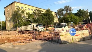 Напротив Ошской областной больницы началось строительство подземного перехода