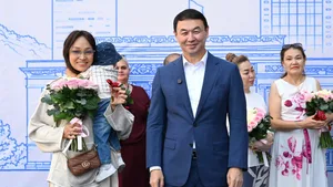 885 семей получат ключи от новых квартир в Алматы