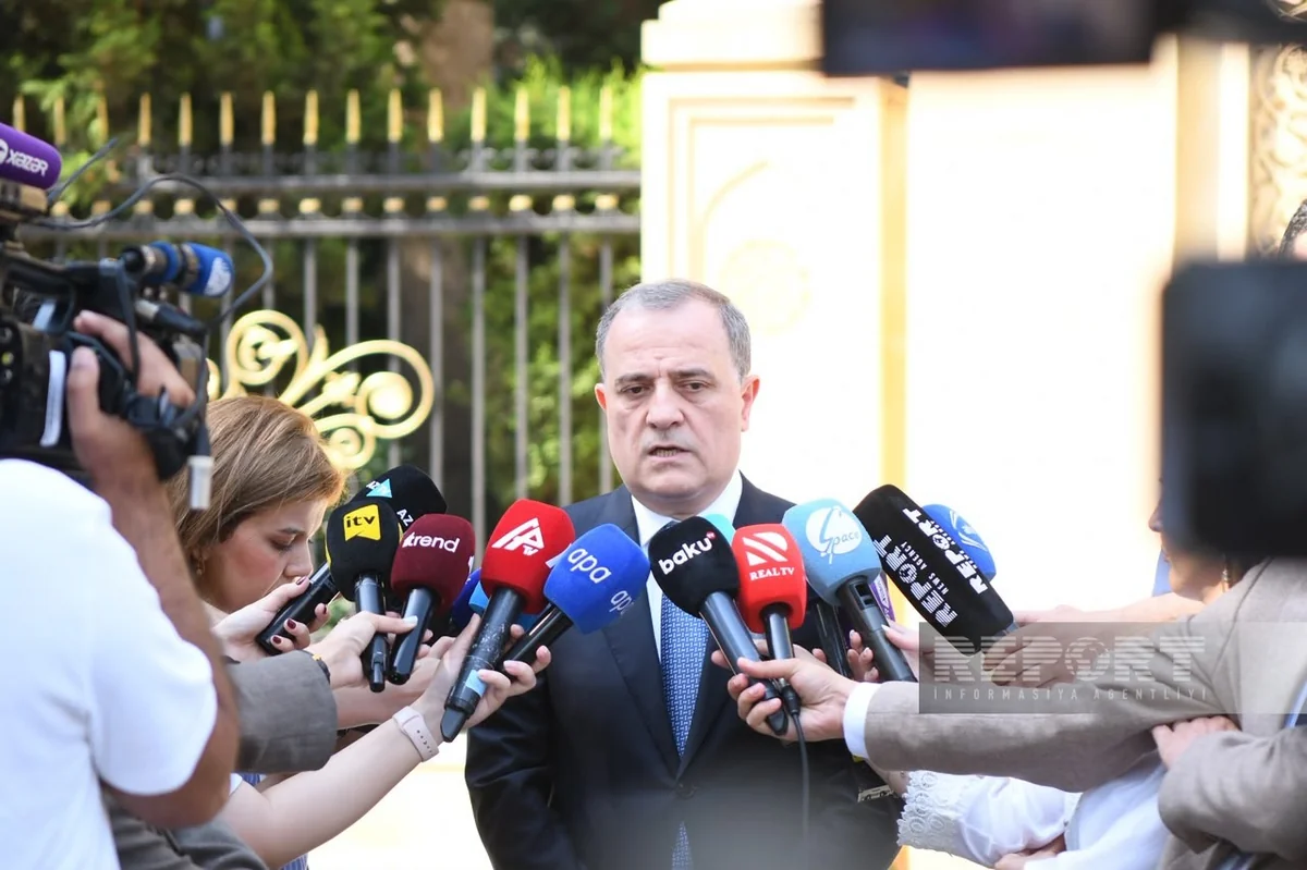 Джейхун Байрамов: Азербайджан проинформирован о ходе работ по проекту TRİPP в Армении
