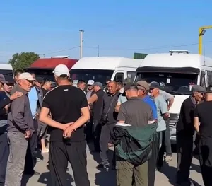 Забастовка маршрутчиков в Караколе: в мэрии города прокомментировали ситуацию