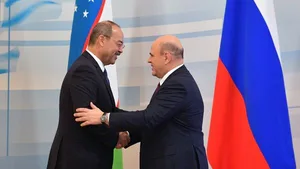 Премьер-министры России и Узбекистана проведут заседание совместной комиссии