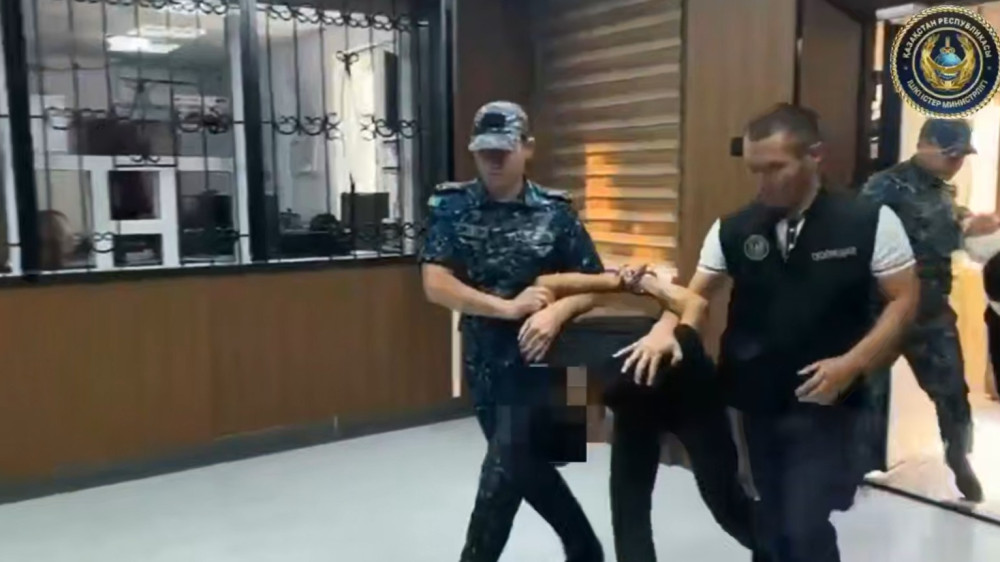 Жестокое избиение женщины в Ленгере: подозреваемые задержаны