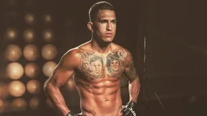 Бывший чемпион UFC объявил об отмене боя в Казахстане
