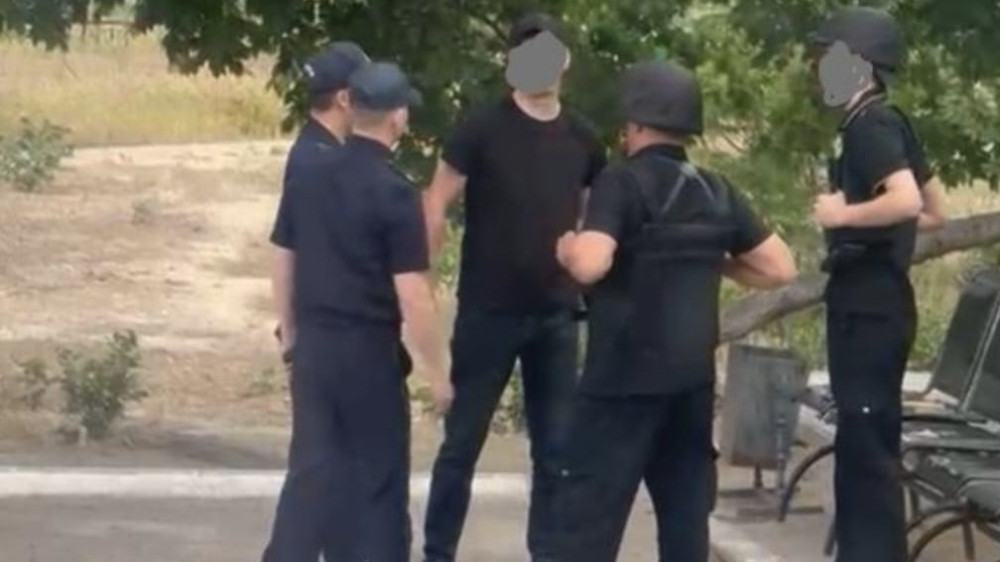 Скандал в поликлинике Актау: пациент рассказал свою версию
