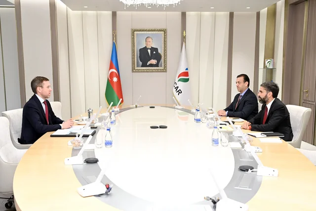SOCAR-ın prezidenti "Ukrnafta"nın rəhbəri ilə görüşüb - FOTO