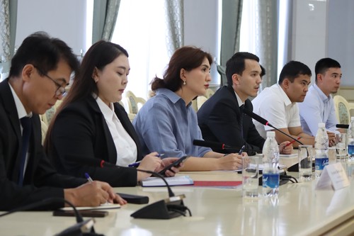 Кыргызстан и Сингапур обсудили совместное производство солнечных элементов