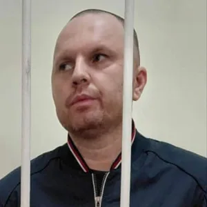 Блогер Виктор Васильев, обвиняемый в вербовке на войну, выдворен из Кыргызстана