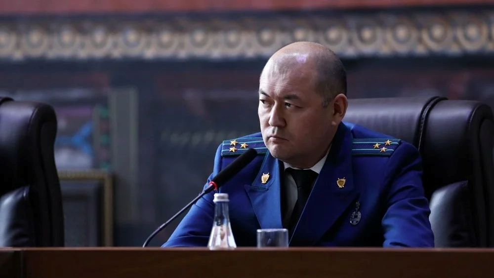 Путин наградил орденом Дружбы генпрокурора Кыргызстана Максата Асаналиева