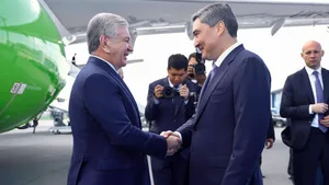Президент Узбекистана прибыл в Астану