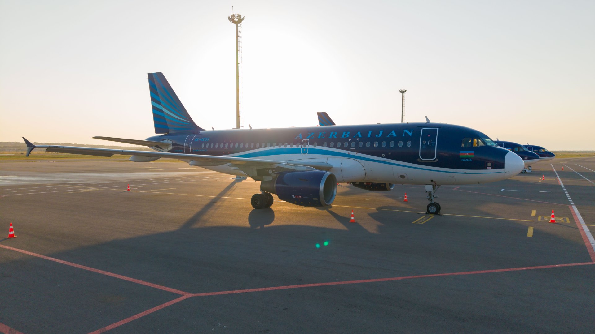 Azerbaijan Airlines пополнила свой флот четвертым самолетом с начала года (ФОТО)