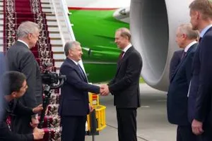 Президент Узбекистана прибыл в Российскую Федерацию