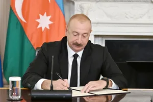 Ильхам Алиев наградил военнослужащих