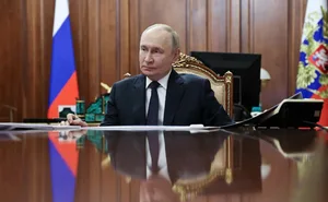Путин обсудил с членами Совбеза отношения РФ со странами СНГ