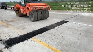“КазАвтоЖол“объяснил массовые повреждения авто на трассе Алматы - Хоргос