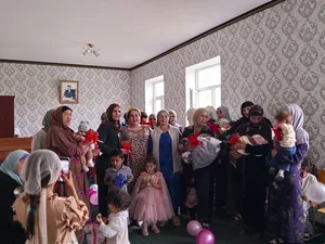 В Таджикистане в День защиты детей 758 новорождённым вручили свидетельства о рождении