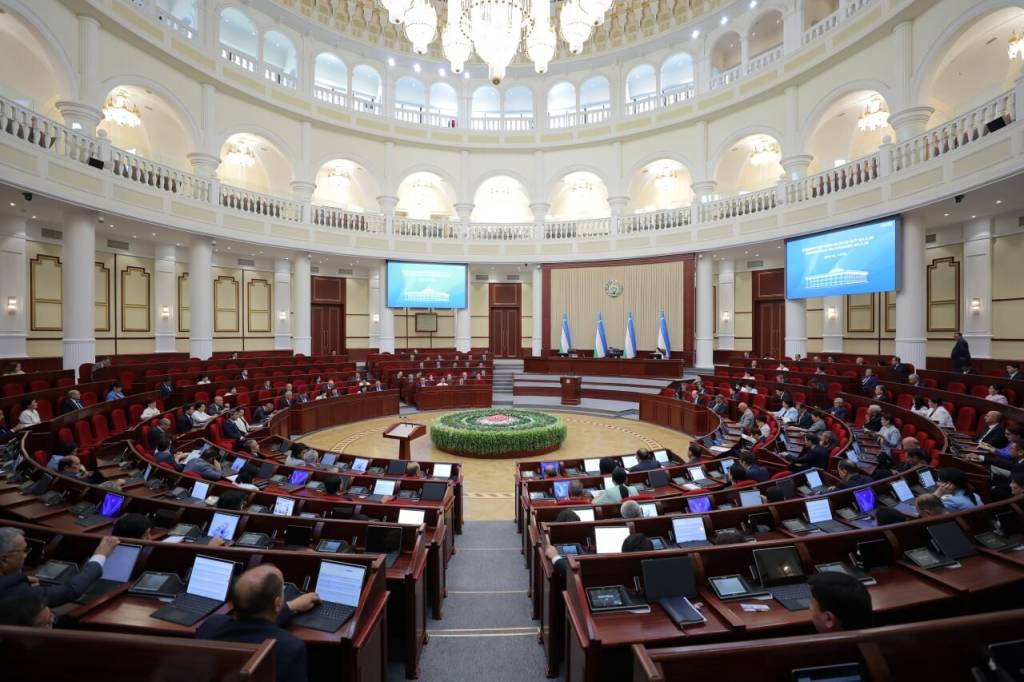 В Узбекистане предложили закрепить запрет на дискриминацию и домогательства в Трудовом кодексе