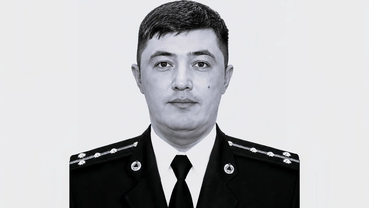 Спасатель МЧС погиб при эвакуации людей из пожара