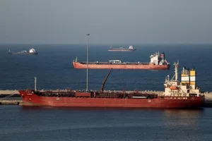 Минфин США продлил разрешение на торговлю российской нефтью