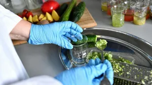 В Узбекистане появится Комитет по безопасности пищевой продукции