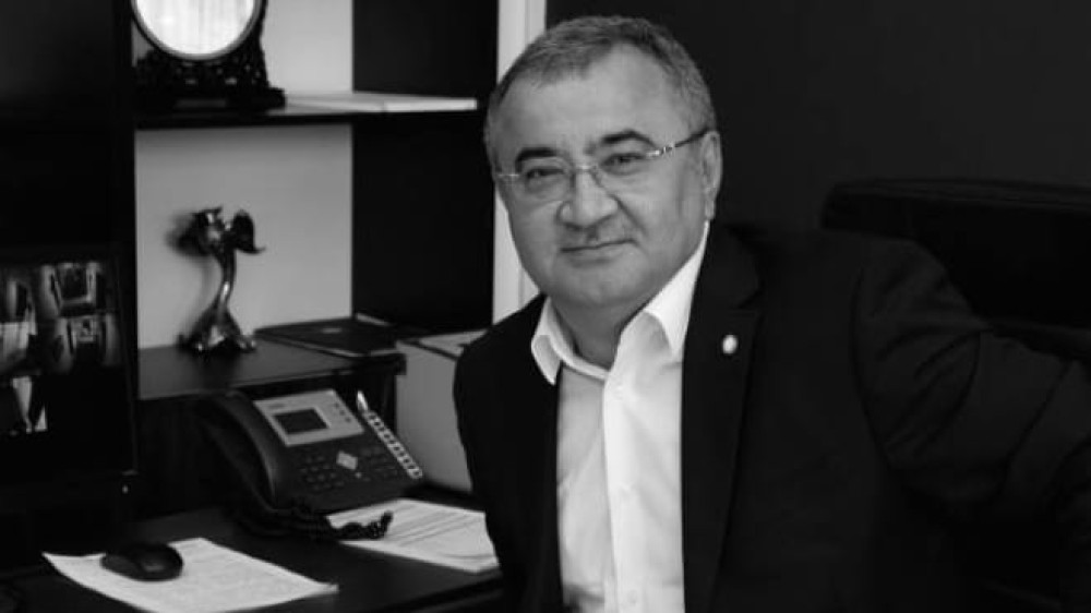 “Он ласково звал его “упрощёнкой“. Как Юрий Тлеумуратов помог миллионам предпринимателей