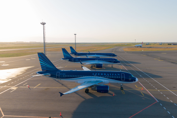 Azerbaijan Airlines пополнил свой флот четвертым самолетом с начала года