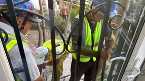 City Hall begins dismantling entrance structure to 24.kg news agency office
