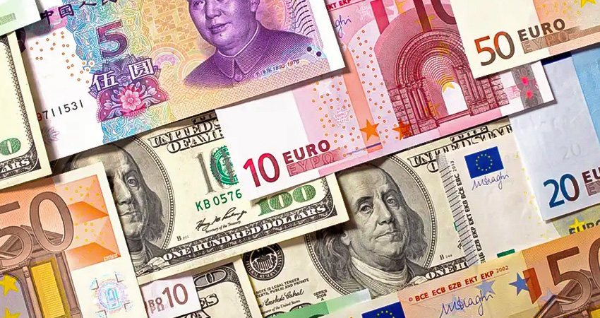 Рубль и тенге выросли, евро опустился ниже 100 сомов: курс валют на 15 июля