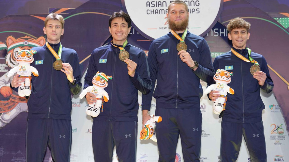 Казахстан победил олимпийских чемпионов и выиграл ЧА