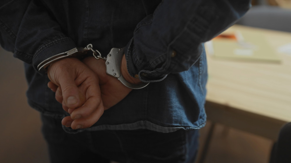 Менеджер автосалона взял у покупателей 118 миллионов тенге и сбежал из страны - МВД