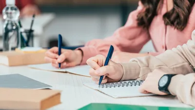 Заочку отменили, но учиться из дома можно - как работает дистанционное обучение в Казахстане