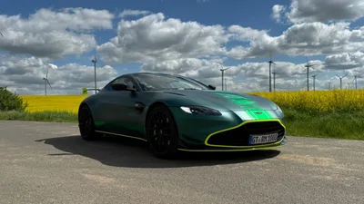 Джентльмен с повадками хищника, или Первый казахстанский тест-драйв Aston Martin Vantage Formula 1 Edition
