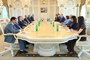 Сахиба Гафарова провела обмен мнениями с председателем Палаты представителей Йемена (ФОТО)