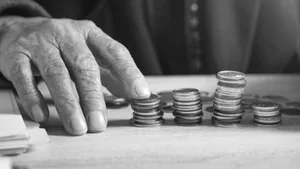 Пенсии на 21 миллиард тенге выплатили умершим в Казахстане