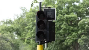 В Алматы объяснили сбои в работе светофоров и регулярные отключения света