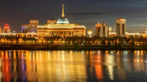 “Политический предохранитель“– эксперты о праве Токаева баллотироваться на выборах