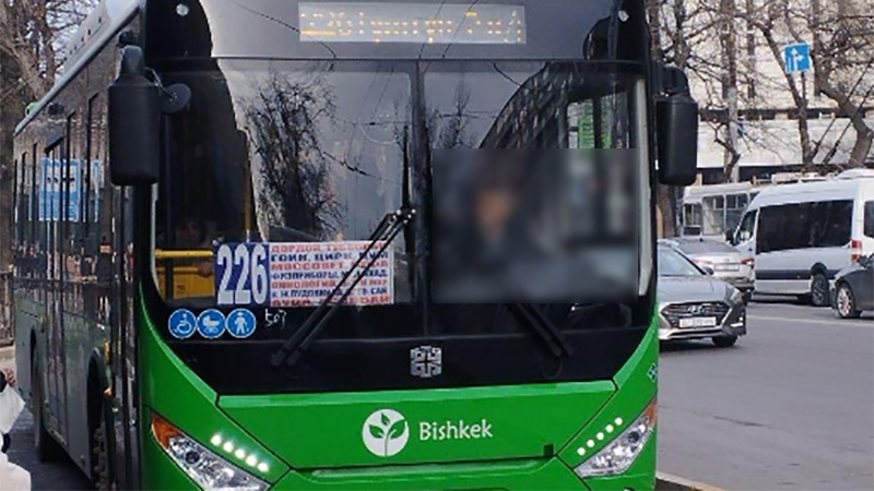 После жалоб жителей мэрия Бишкека вернула четыре автобусных маршрута