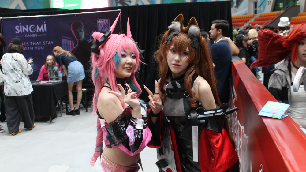 Тысячи туристов участвуют в фестивале Comic Con в Астане