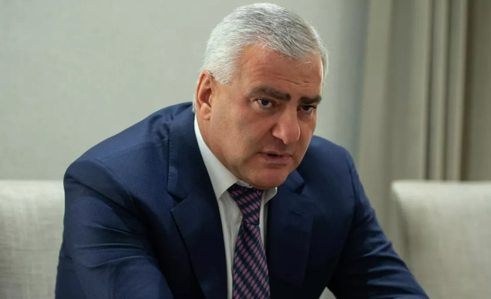 Армянская оппозиция обещает запретить азербайджанцам покупать землю