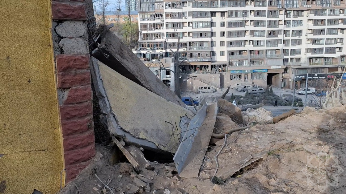 В Киеве повреждено посольство Азербайджана