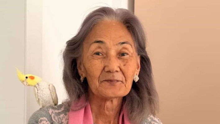 Родные разыскивают 78-летнюю Джанылбубу Мамбеталиеву. Она могла улететь в Москву