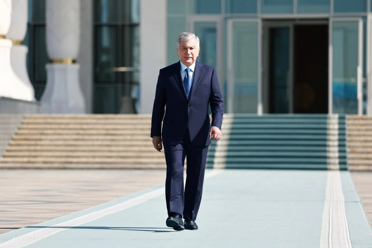 Президент Узбекистана отбыл с госвизитом в Кыргызстан