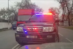 Мигалки по новым правилам, кабмин ужесточил требования к спецтранспорту
