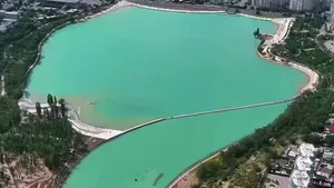 Вода поднялась до тротуара: что происходит на Сайране после сильных дождей в Алматы