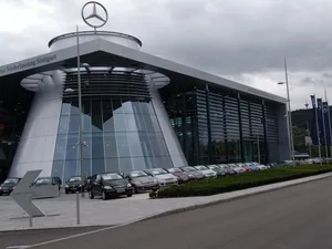 Mercedes-Benz может заняться оборонным производством