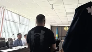 Служебная машина и подмена номеров - ключевой свидетель выступил на суде по ДТП на Аль-Фараби