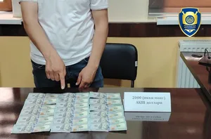 Чиновник из Ферганы обещал зачислить абитуриента в вуз за 2 тысячи долларов