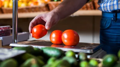 В Казахстане подешевели социально значимые продукты - телеканал
