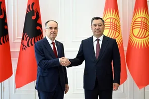 Садыр Жапаров провел переговоры с президентом Албании