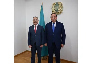 Qazaxıstan XİN rəhbərinin müavini Azərbaycan səfirinin etimadnaməsini qəbul edib